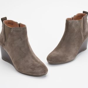 Vionic Paloma Wedge Bootie in Greige Size 7.5 Tan Gray
